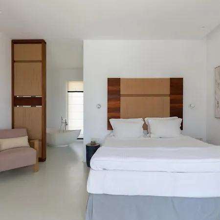Aneto Konta - Early Apartment