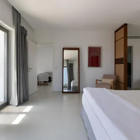 Aneto Konta - Early Parikia (Paros)