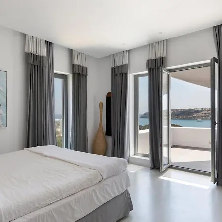 Aneto Konta - Early Apartment